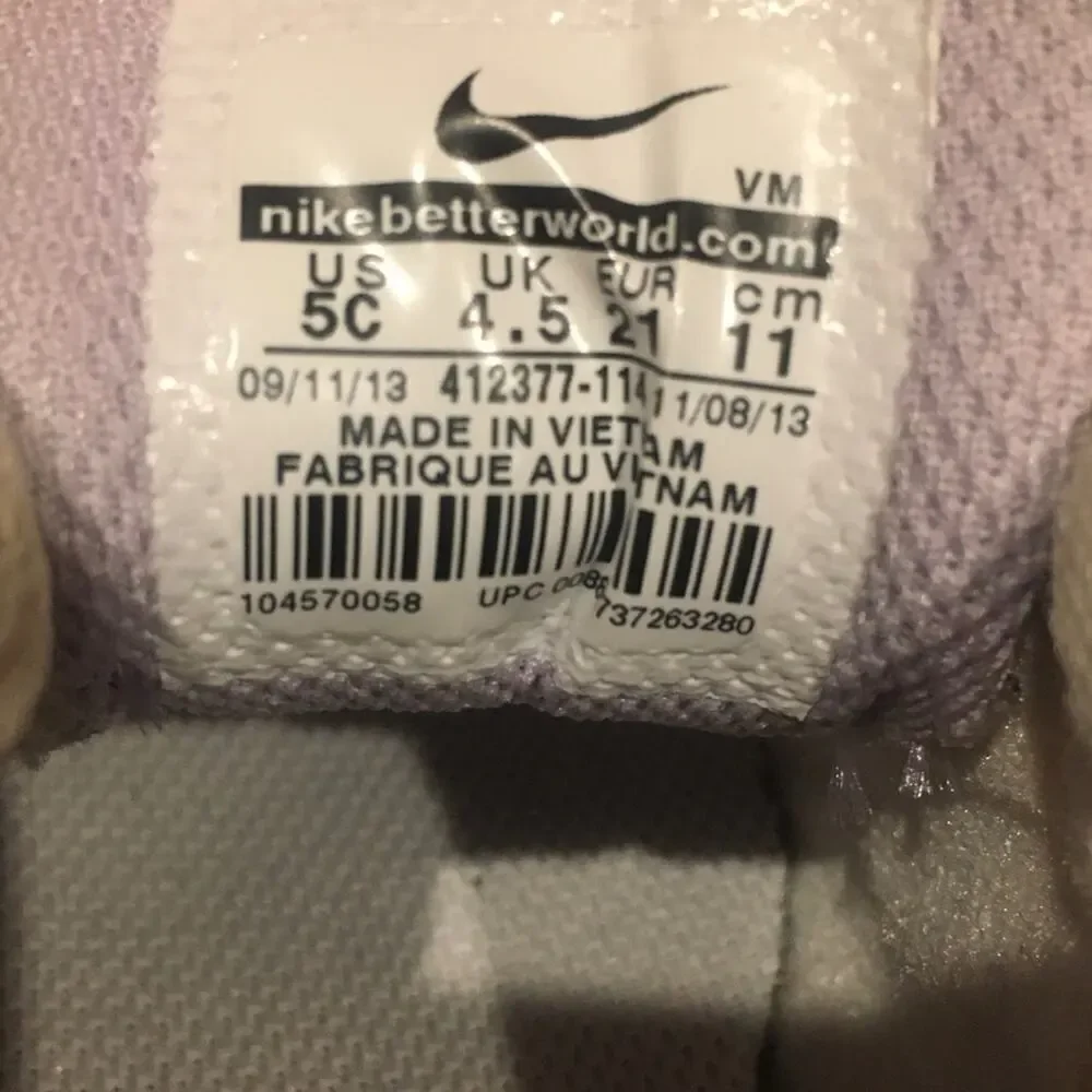 Baby Nike Sneakers sz 5 Toddler Girl Nike Sneakers Sz 5 Baby Air Max Sneakers